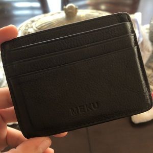 Meku Card Holder
